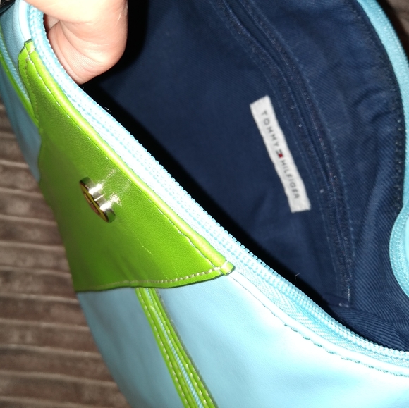 Vintage blue/green Tommy Hilfiger purse in good sh - Picture 8 of 10